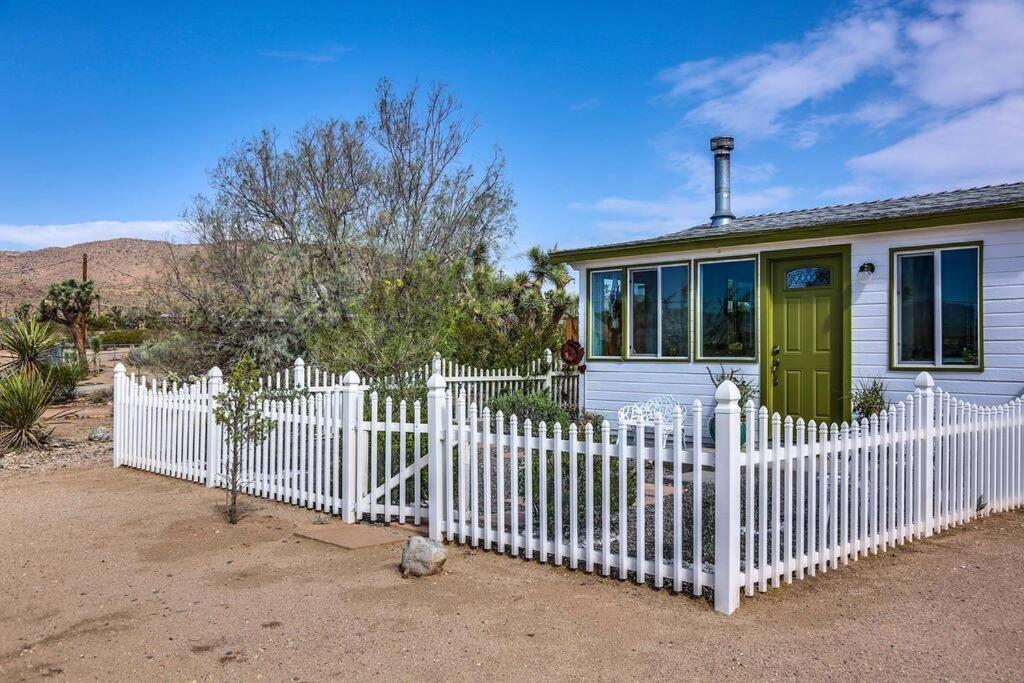 Jt Cottage Yucca Valley Εξωτερικό φωτογραφία