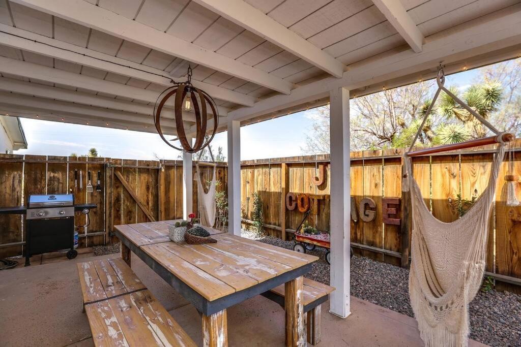 Jt Cottage Yucca Valley Εξωτερικό φωτογραφία